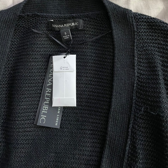 Banana Republic Cardigan - Picture 2 of 2